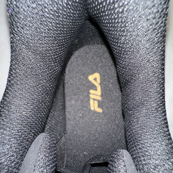 NEW |  Size US 10 - FILA Women's Black Athletic Shoes - Picture 7 of 8